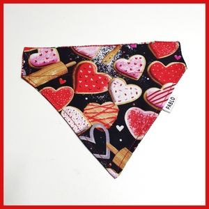 🐶 3 for $15 * Pablos Valentines Over The Collar Dog Bandana